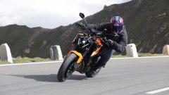 Nuova KTM 790 Duke 2026: pregi, difetti e prezzo. La prova