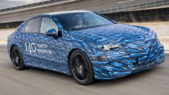 Nuova Mercedes Classe C EQ: autonomia, design e novit&agrave; 2026