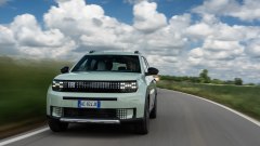 Fiat Grande Panda Turbo 100: prova su strada, prezzi e interni