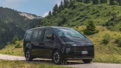 Hyundai Staria Luxury: prova, motore, consumi e prezzo dell'MPV
