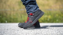 Rebelhorn Vandal 2: recensione e unboxing delle sneakers da moto