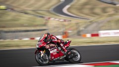 WorldSBK Donington 2026: la cronaca della Superpole Race