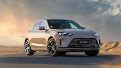 TikTok entra nel mondo dell'auto con il crossover Seres