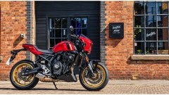 Suzuki GSX-8TT, arriva la versione rossa e oro
