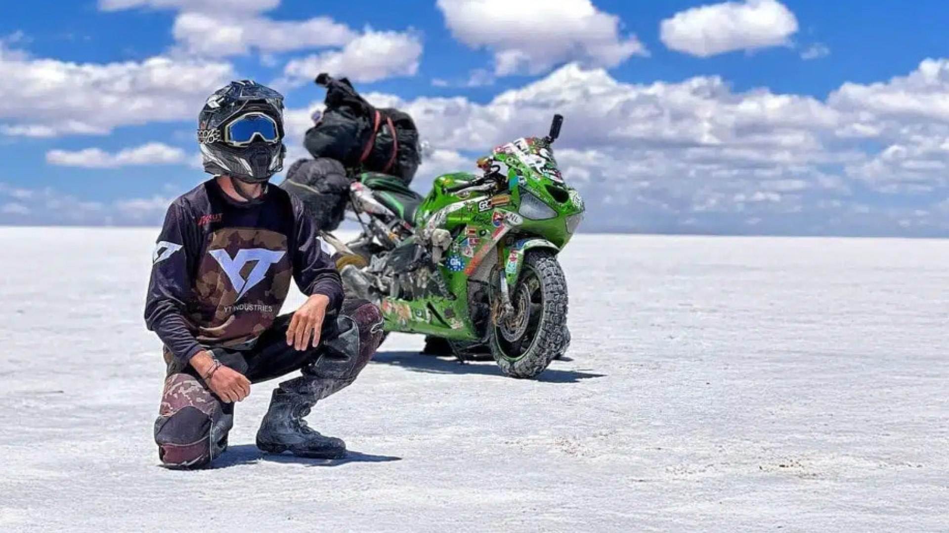 Una Kawasaki ZX-6R affonda nei Caraibi, viene recuperata e continua il suo viaggio globale con il suo pilota, immagine di approfondimento