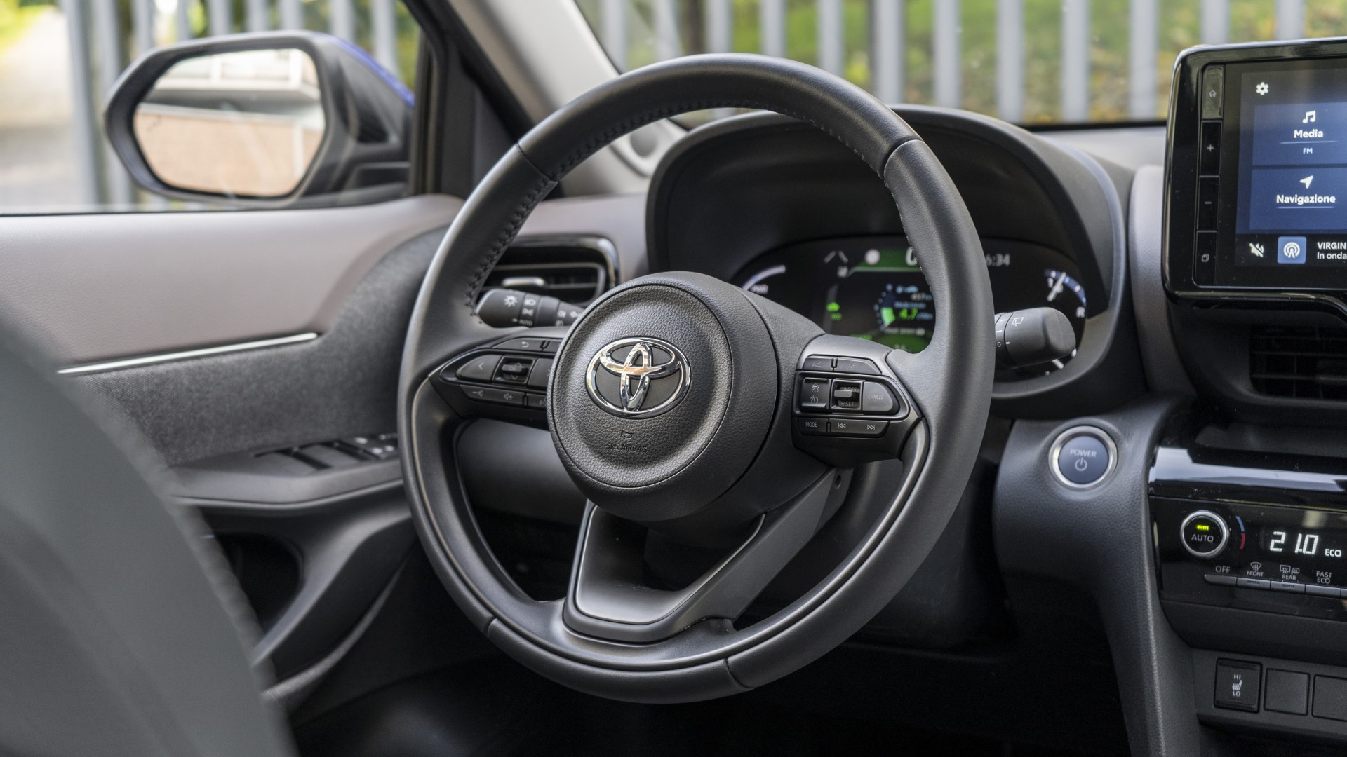 Toyota brevetta una fotocamera che riconosce gli interessi del conducente, incrociando dati personali e comportamenti