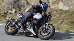 Triumph Trident 800 2026 test, recensione: prova su strada