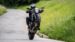 Impennate in moto: Codice della strada, sanzioni