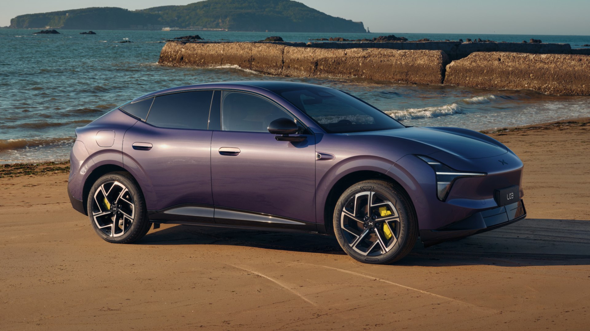 SUV elettrico Xpeng L03 in Europa, versioni elettriche e range extender, design moderno e tecnologia avanzata