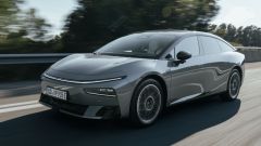 Prova Xpeng P7+, la berlina "AI" cinese premium. Prezzo e opinioni 