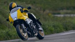 Yamaha XSR900 GP 2026, celebra "King" Kenny Roberts